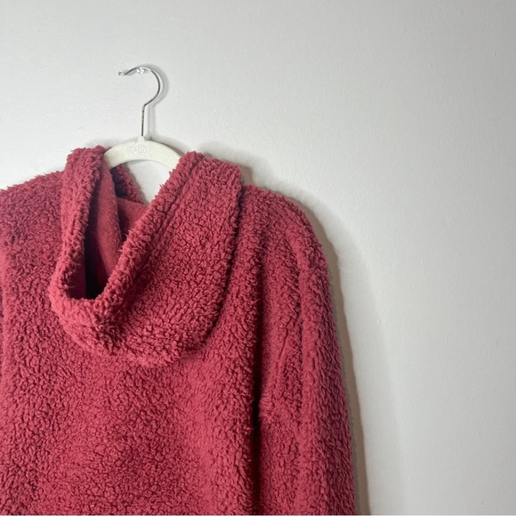 Koolaburra by Ugg Sherpa Long Hoodie Burgundy - Picture 6 of 6
